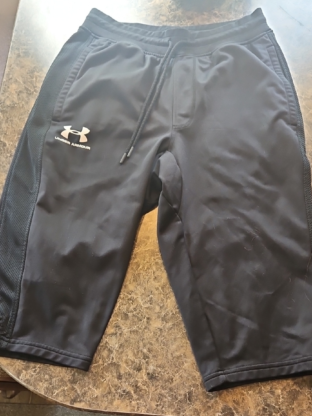 Under Armour Men's Black Performance Mesh-Panel Athletic Shorts